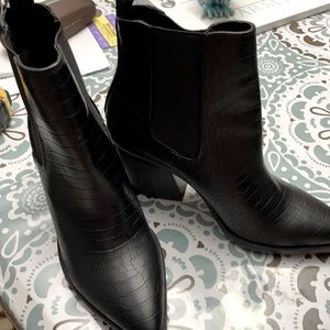 Steve Madden western bootie